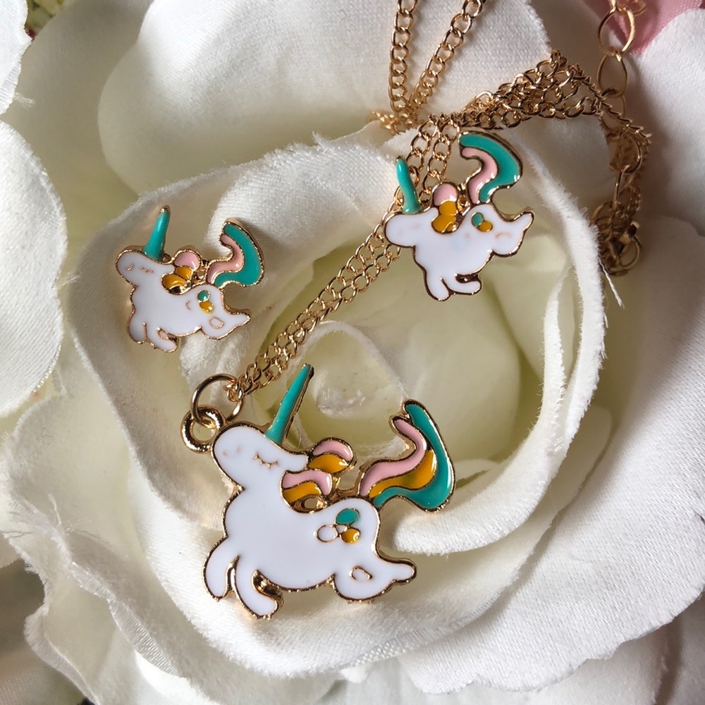 New! Unicorn necklace &earrings /jewelry set
